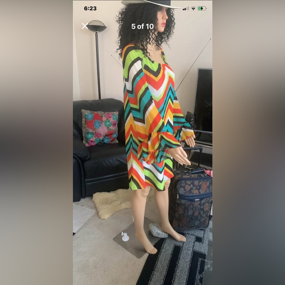 2tee Couture Multicolor Chevron Top - Picture 3 of 8